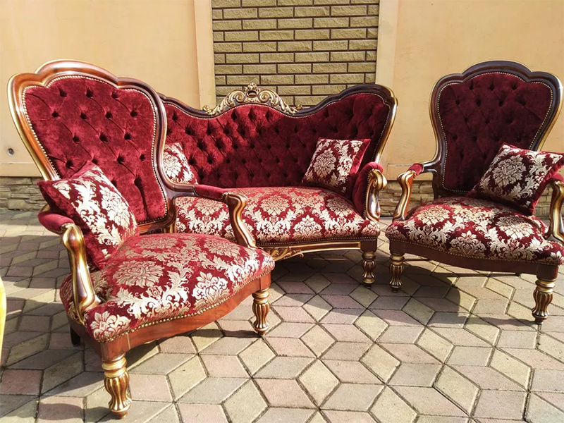 Комплект мебели в стиле барокко